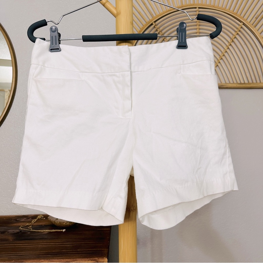 White shorts!☀️🤍